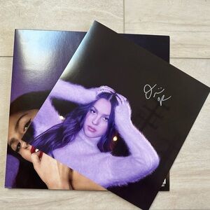 SIGNED GUTS VINYL OLIVIA RODRIGO